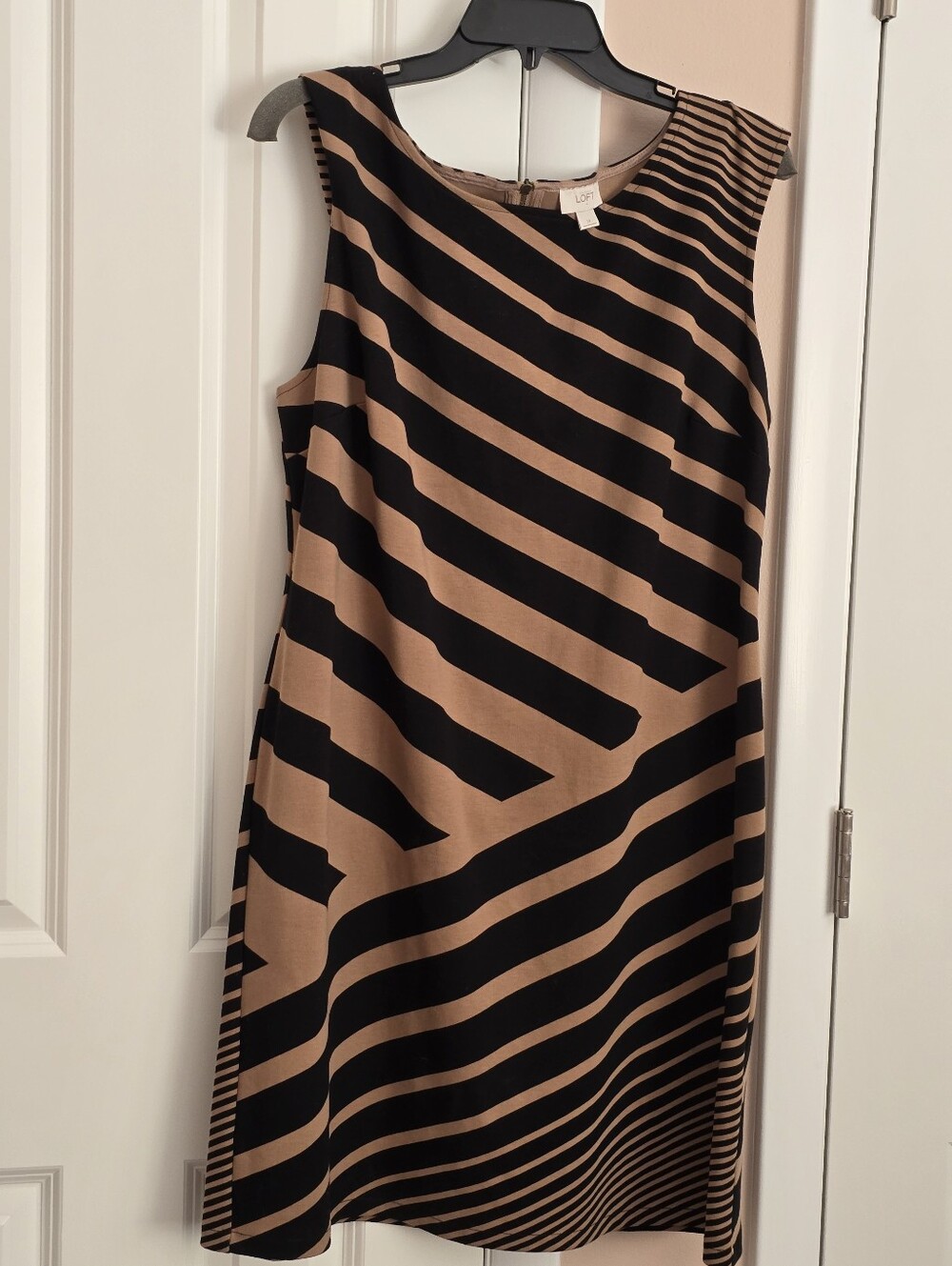LOFT Black & Camel Diagonal Striped Sleeveless Shift Dress Size 14